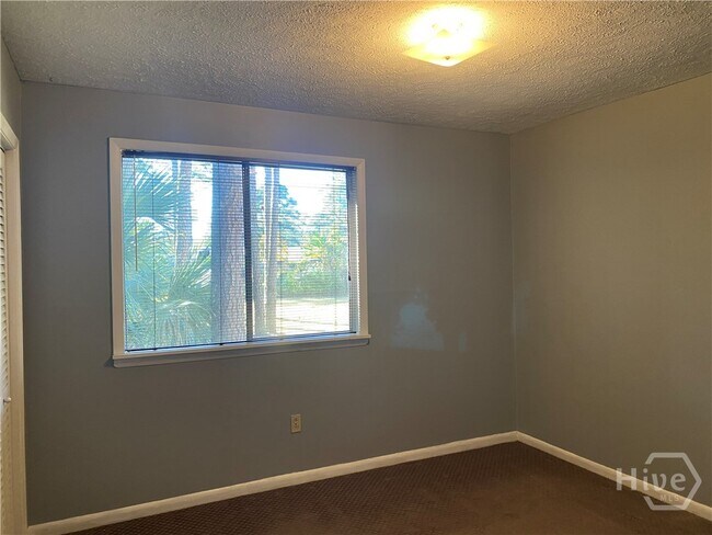 Building Photo - 16 S Stillwood Ct