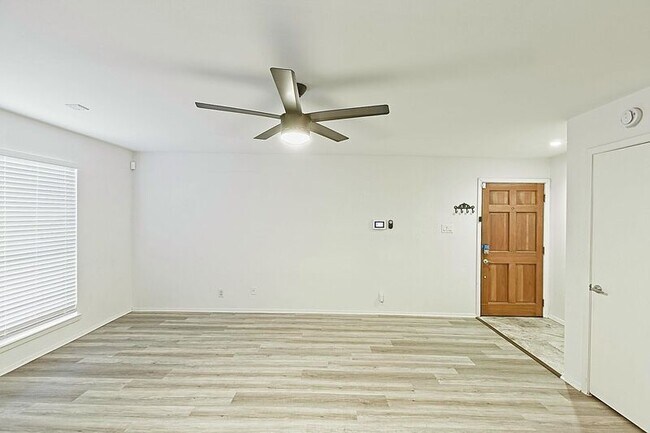 Building Photo - 4800 Northway Dr