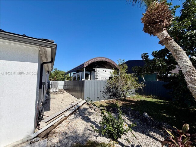 Building Photo - 16320 SW 278th St