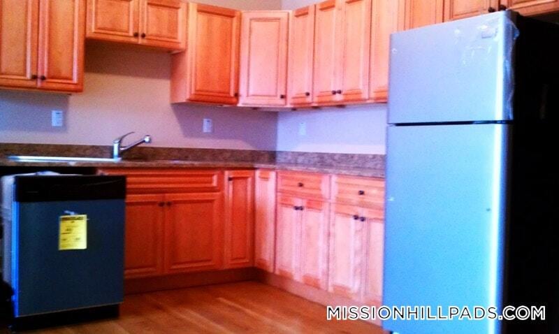 Building Photo - 252 Warren St