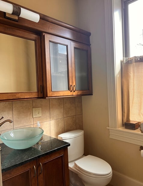 Building Photo - 49 Wales St