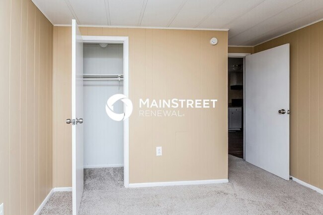 Building Photo - 4 Bedroom Pet-Friendly Home in McDonough, ...