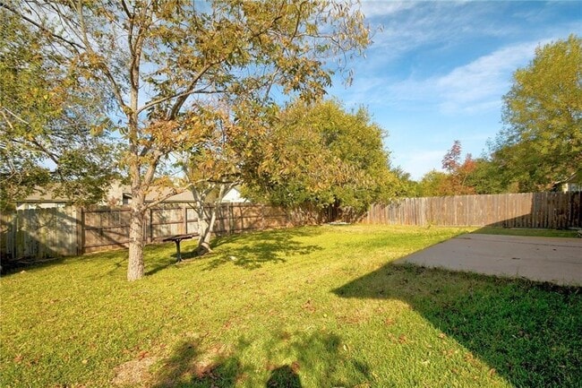 Building Photo - 3916 Stoney Hill