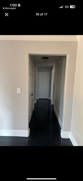 Building Photo - 725 E Locust St