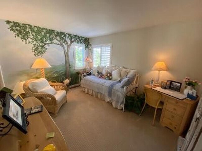 Building Photo - 3 Bed 3.5 Bath + Loft, In Downtown Danville (Stony Brook)