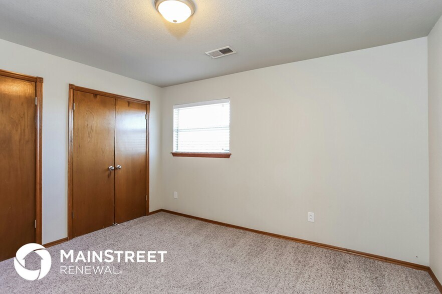 Building Photo - 1801 Pennington Cir
