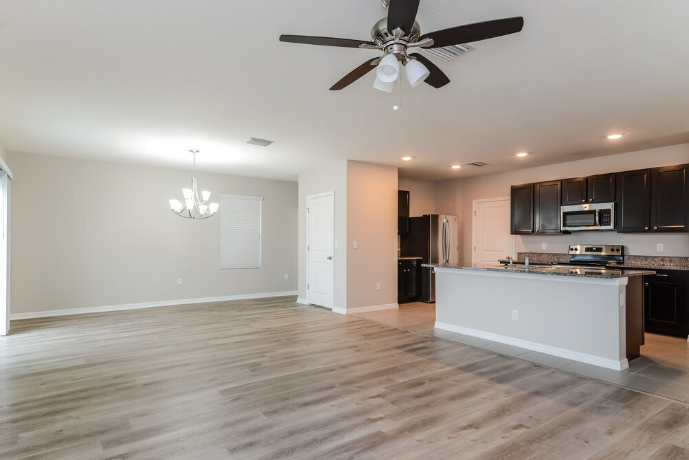 Building Photo - 11162 Leland Groves Dr