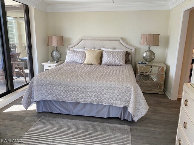 Primary Photo - 4551 Gulf Shore Blvd N