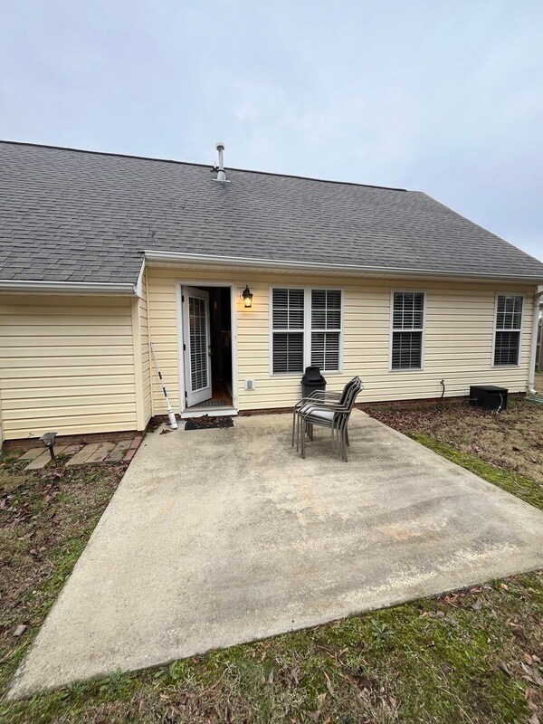 Building Photo - 2024 Capstone Ct