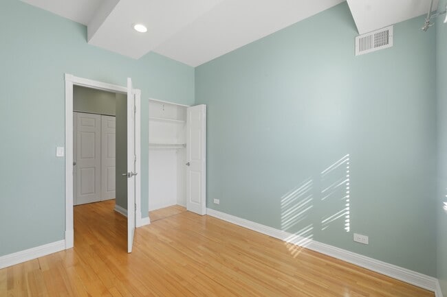 Building Photo - 1463 Mercury Dr