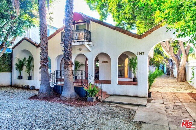 Building Photo - 1147 Wilcox Pl