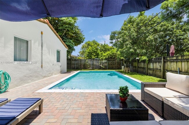 Building Photo - 1924 SW 20th St