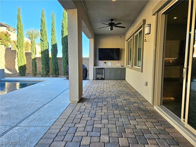 Building Photo - 12374 Skyracer Dr