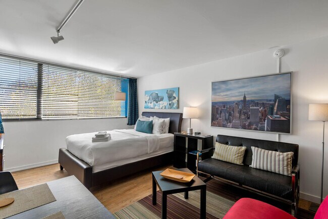 Building Photo - 47 5th St NE