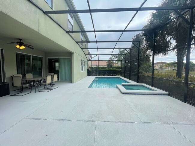 Building Photo - The perfect home waiting for you! FULLY FURNISHED!!