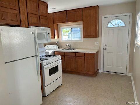 Building Photo - 3816 Kent Rd