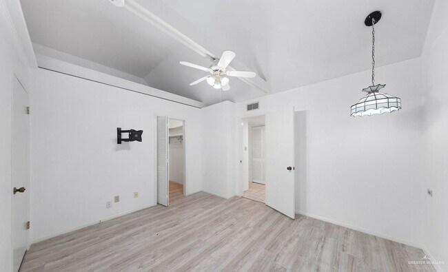 Building Photo - 16 McFadden Dr