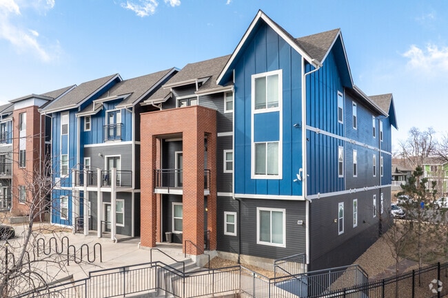 Building Photo - University Flats Greeley