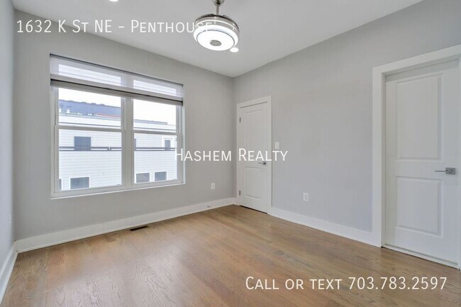 Building Photo - 1632 K St NE