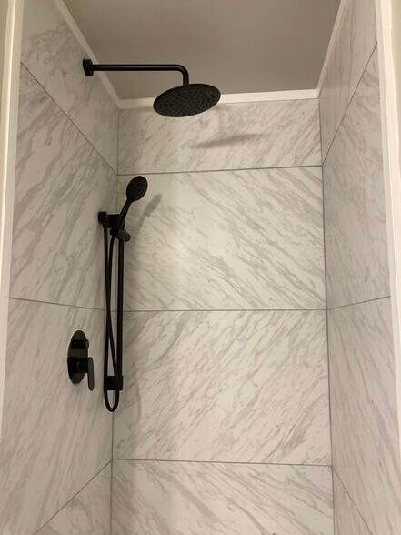 Building Photo - 1608 Willowby St