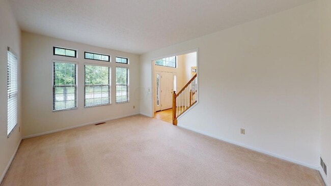 Building Photo - 6498 Ringsend Ct
