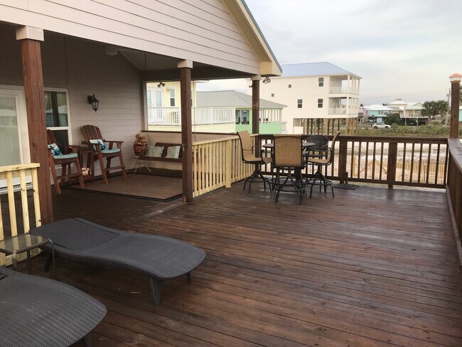 Building Photo - 1329 W Lagoon Ave