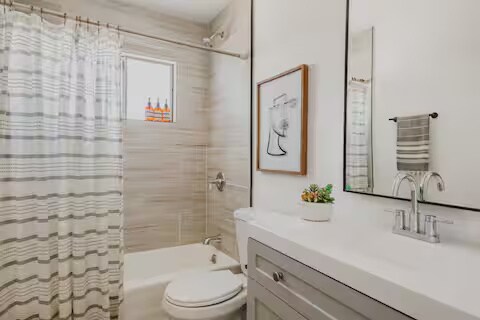 Building Photo - 61470 Granada Dr