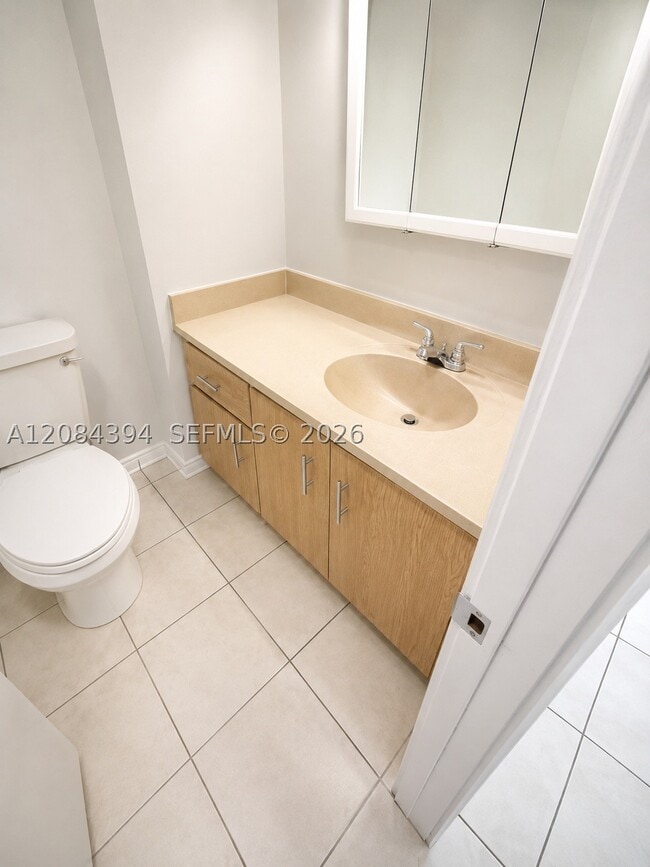 Building Photo - 250 180th Dr