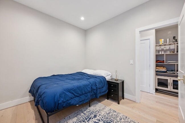 Building Photo - Renovated 2bed-2bath Near H-Street with Private Deck & EV Parking!