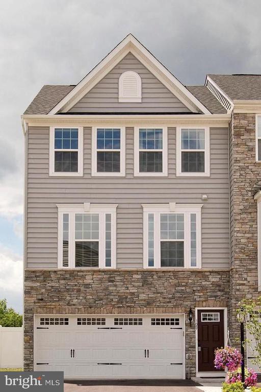 Building Photo - 129 Hornbeam Dr