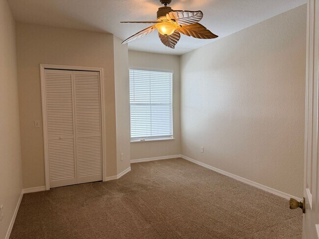 Building Photo - Three Bedroom Condo at Maitland Crossing in Orlando