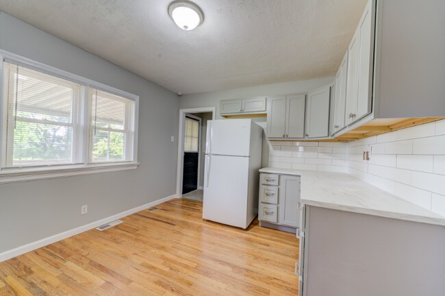 Building Photo - 3632 San Jose - Coming soon