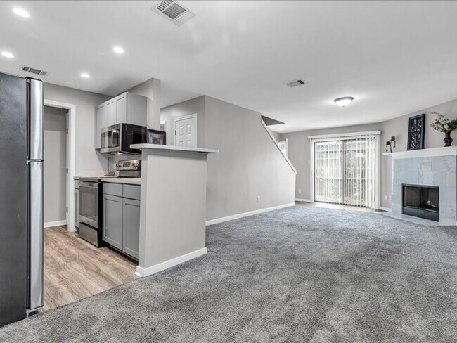 Building Photo - 9519 Pagewood Ln