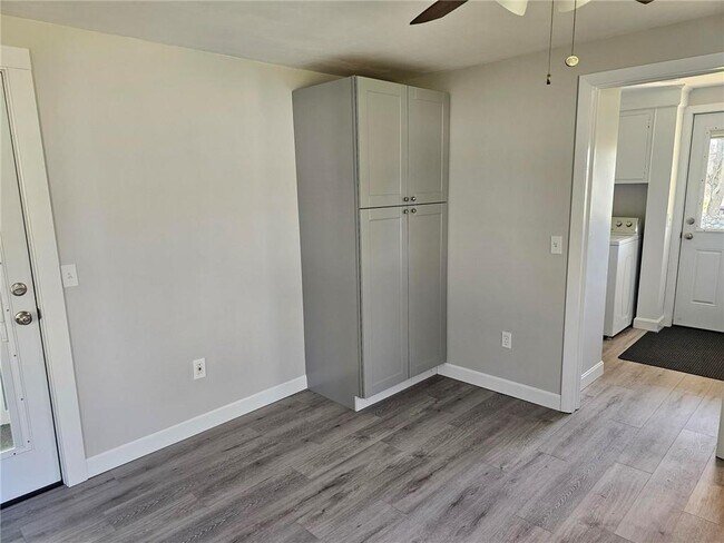 Building Photo - 41 Franklin St