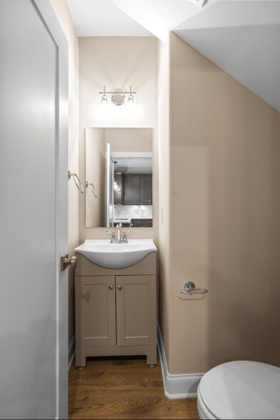 Building Photo - 1908 Gracie Bug Lp