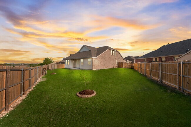 Building Photo - 14620 Serrano Ridge Rd