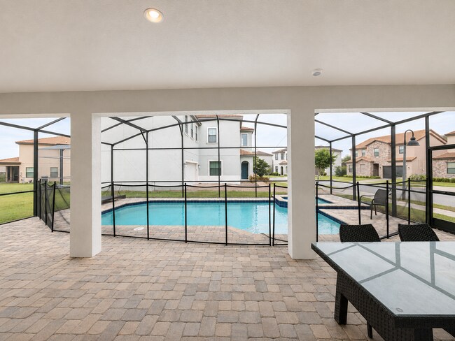 Building Photo - Spacious 5-Bedroom with 4.5 Baths at 176 Mitchell's Manor, Haines City!