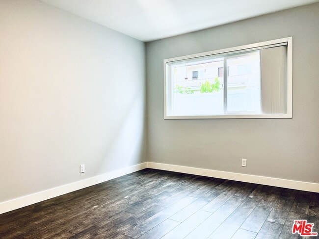 Building Photo - 1136 Spazier Ave