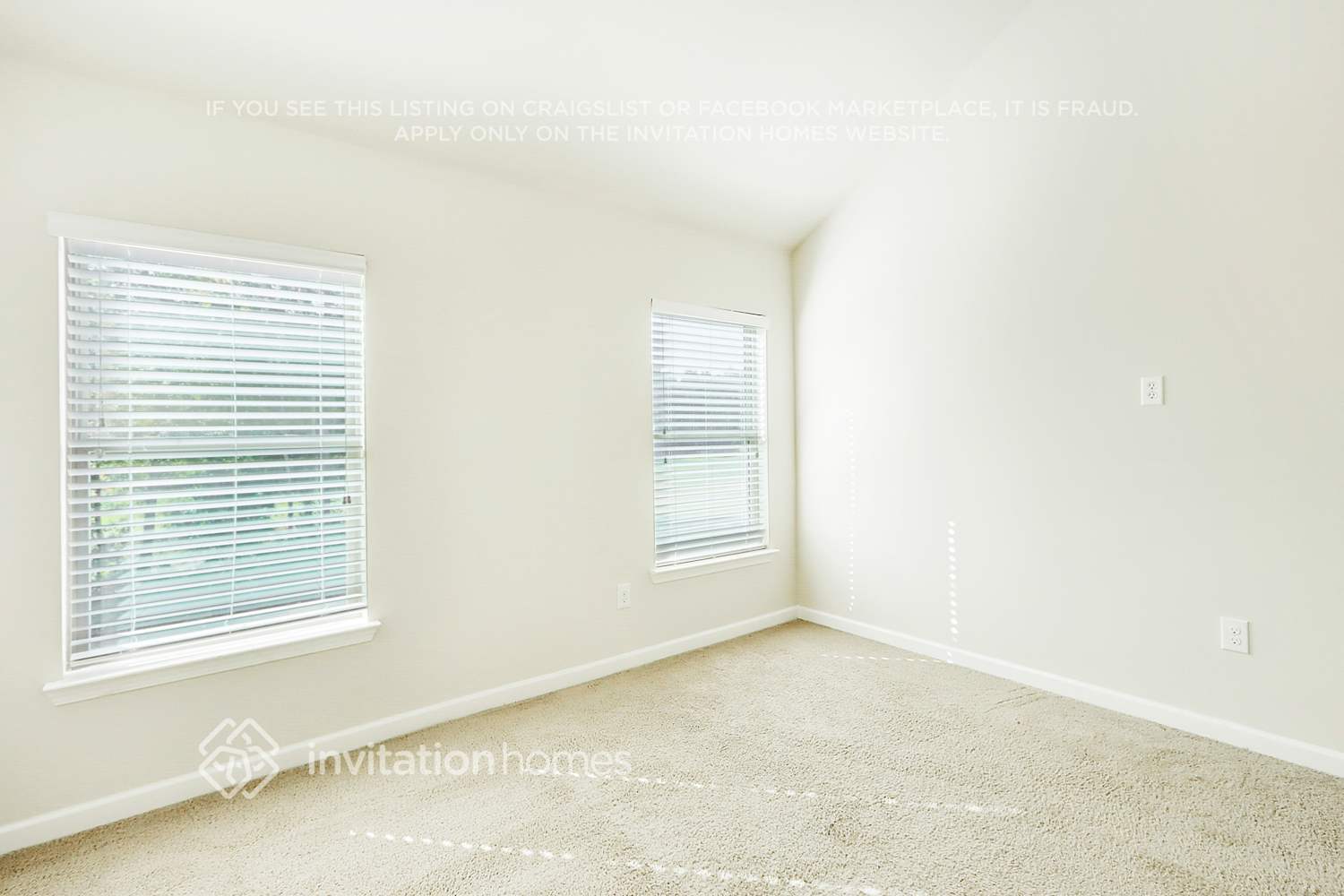 Building Photo - 3329 Alhambra Cir