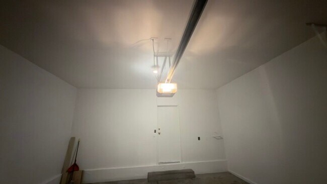 Building Photo - 1286 Capital Gains Dr
