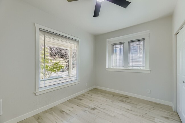 Building Photo - Breathtaking Renovation! Oversized 2 Bed 1...