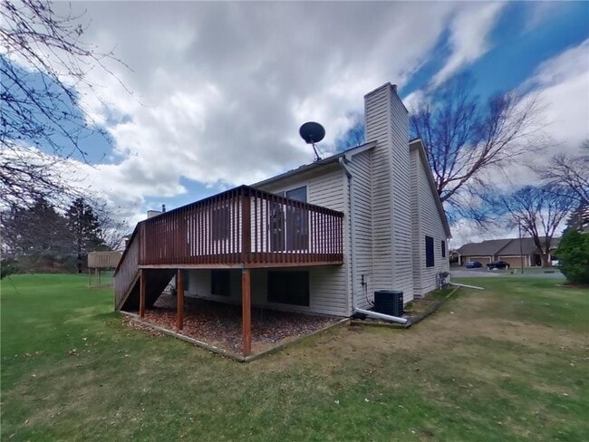 Building Photo - 4350 Thornhill Ln