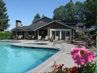 Building Photo - Ridgegate