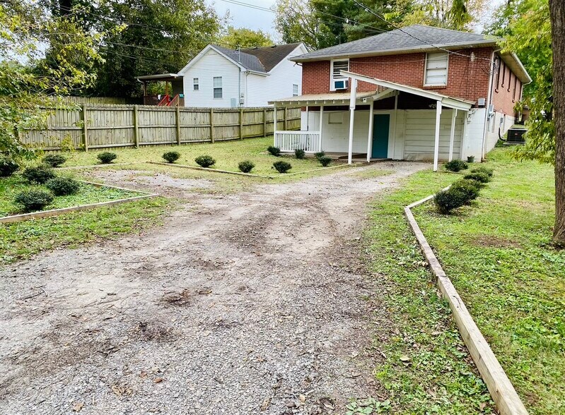 Building Photo - 1523 McKennie Ave