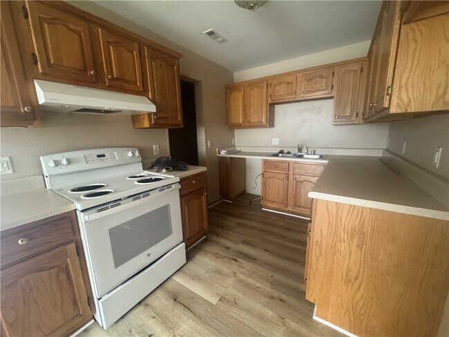 Building Photo - 1302 N 22nd St