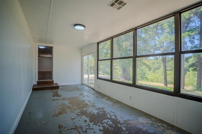 Building Photo - 5617 S Indian Meridian Rd