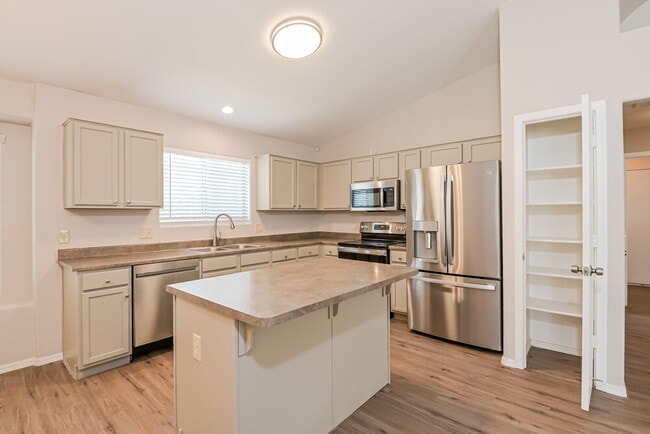 Building Photo - 4360 E Mesquite Desert Trail