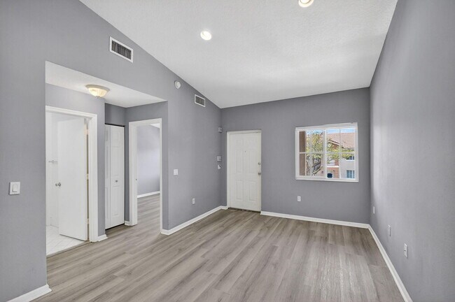 Building Photo - 3790 N Jog Rd