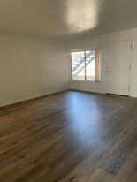 Building Photo - 1835 Molino Ave