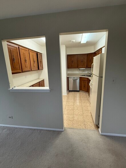 Building Photo - 1 Echo Ct